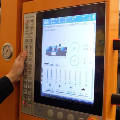 SGS Big Deep Cavity Large Injection Molding Machine High Configuration