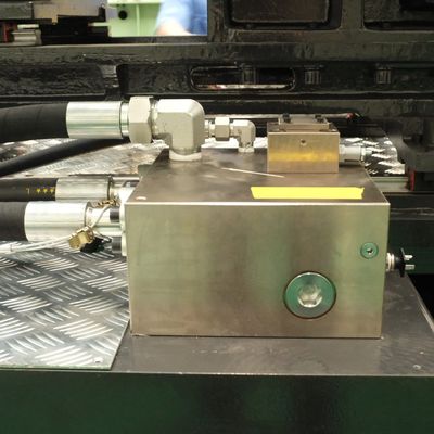 OUCO 800T CE Certification Popular Injection Molding Machine For Production Of Garbage Cans