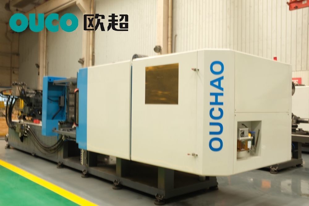 SGS 350 Ton Injection Blow Molding Machine Plastic Melting Fast Screw